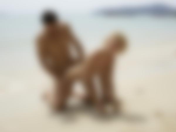 Image n° 8 de la galerie Ariel et Alex couple chaud