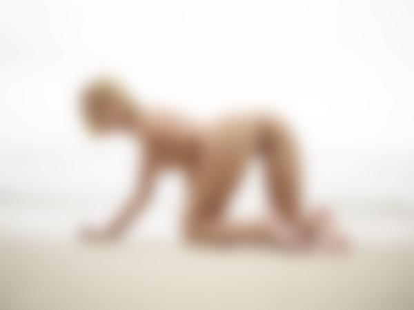Mynd #10 úr myndasafninu Ariel strandaður engill