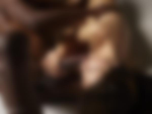 Gambar # 9 dari galeri Charlotte dan Goro bercinta dengan gila-gilaan