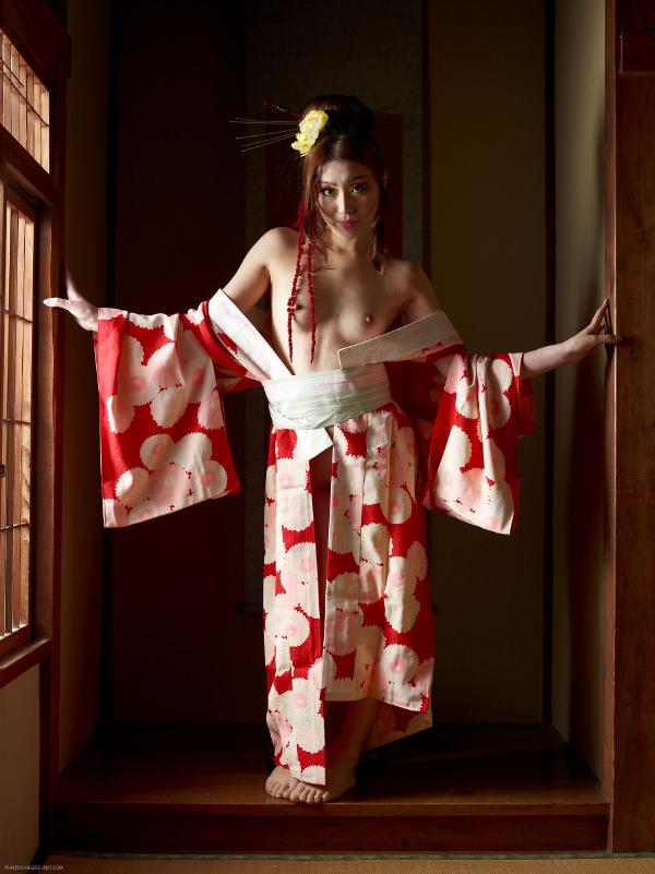 Immagine n.1 dalla galleria Kimono Chiaki