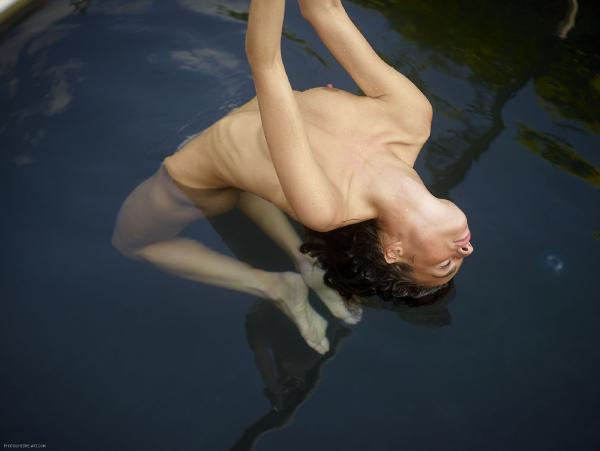 Attēls #1 no galerijas Cleo ūdens zeme