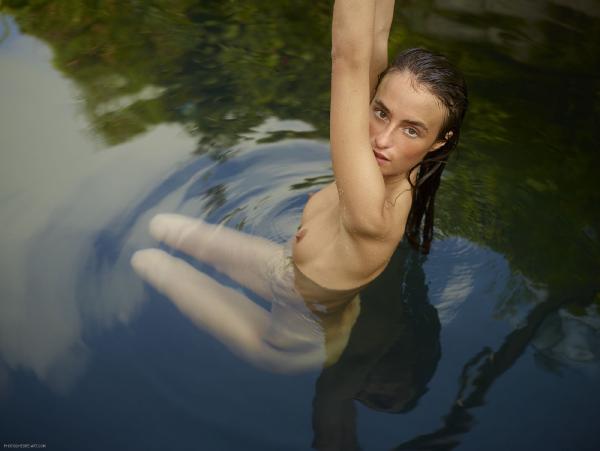 Attēls #4 no galerijas Cleo ūdens zeme