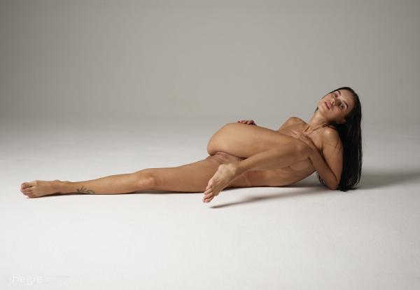 Imagen #7 de la galería dita desnudos