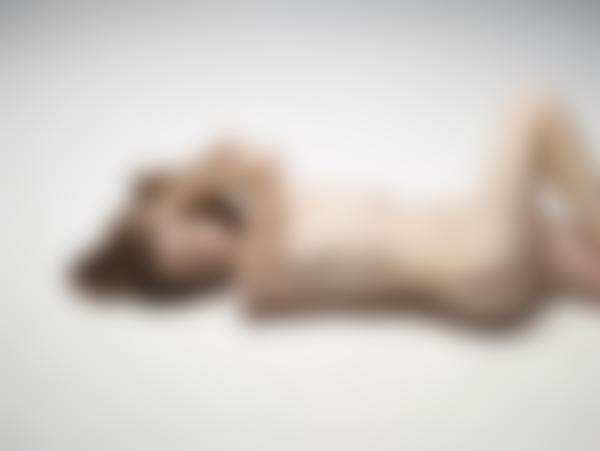 Resim # 11 galeriden Emily kendinden geçmiş