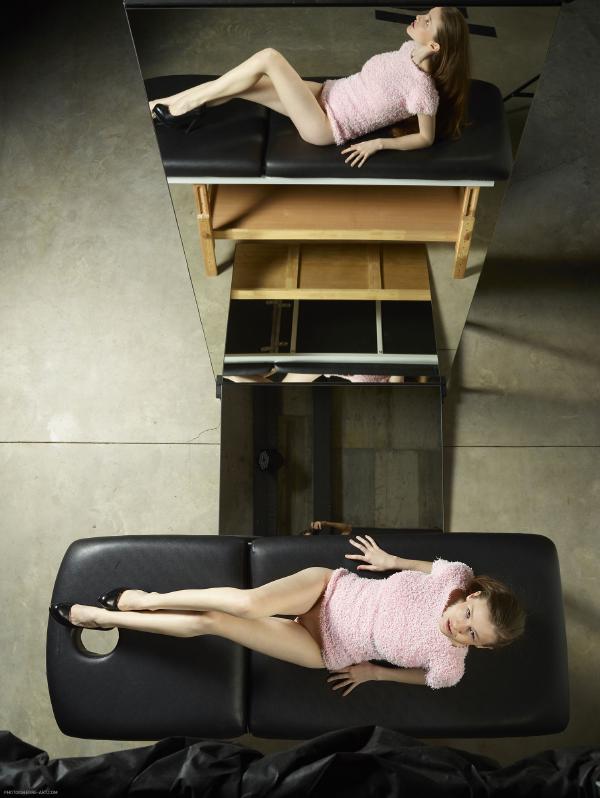 Billede #5 fra galleriet Emily afsløret af Alya