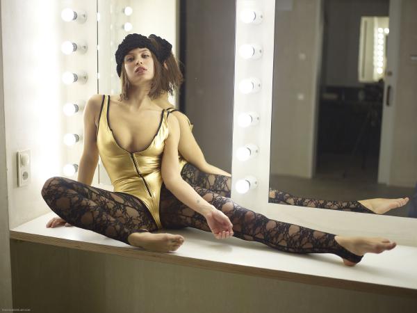 Vaizdas #6 iš galerijos En atspindžiai