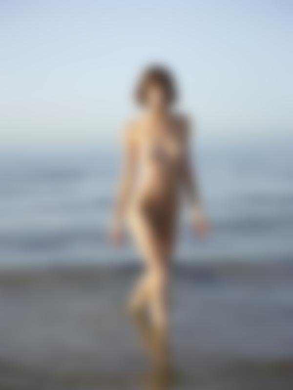 Image #8 from the gallery Flora naked on the beach