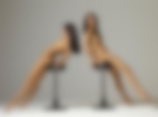 Immagine n.9 dalla galleria Gloria e Nicole doppi guai