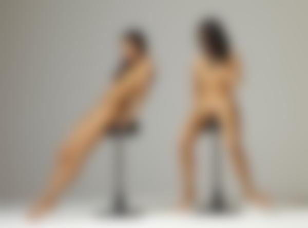 Immagine n.10 dalla galleria Gloria e Nicole doppi guai