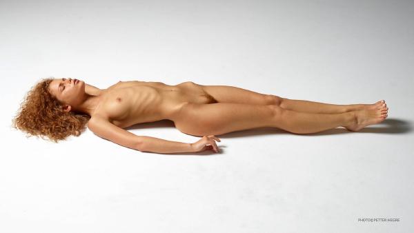 Julia nøgen figurer