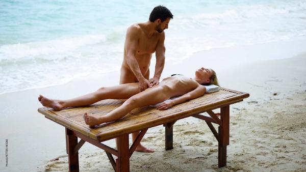 Marika og Alex erotisk strandmassage