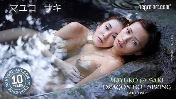 Mayuko og Saki drage hot spring del 2
