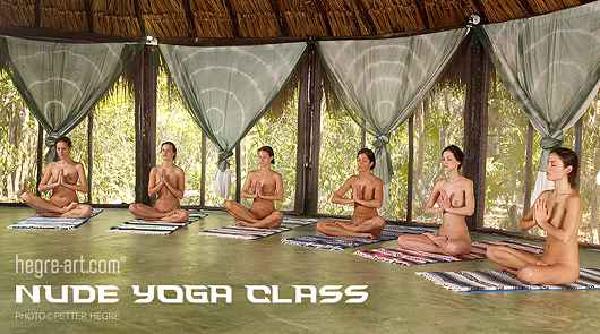 Kelas yoga telanjang