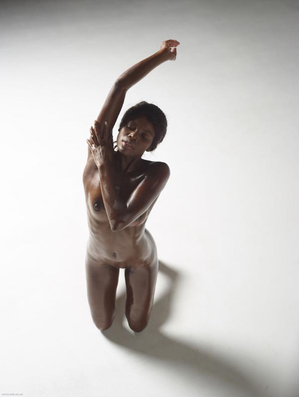 Billede #3 fra galleriet Simone blank